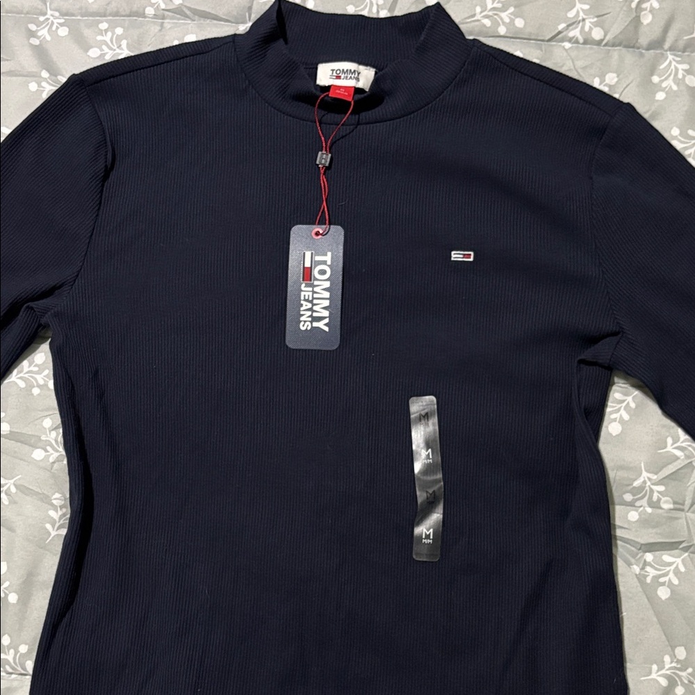 Tommy Hilfiger Women’s Dark Blue Long Sleeve Tee